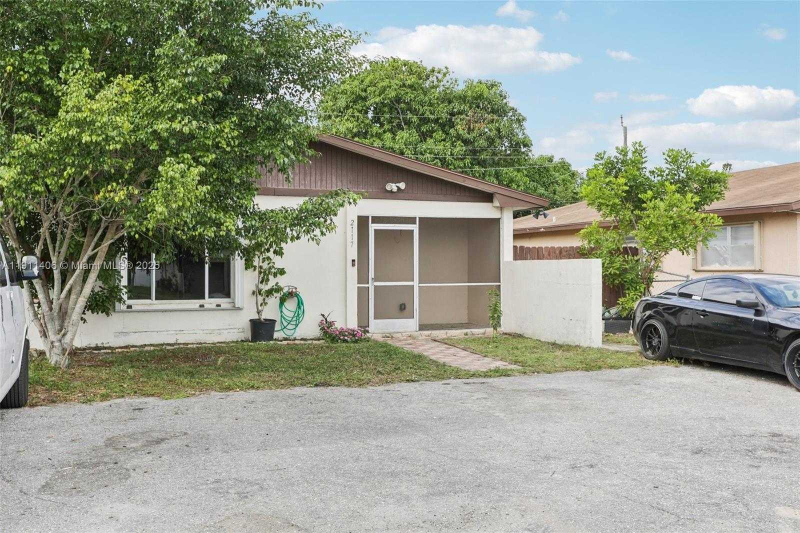 Small Image of 2117 EAST BOND DR #1, West Palm Beach Number 6