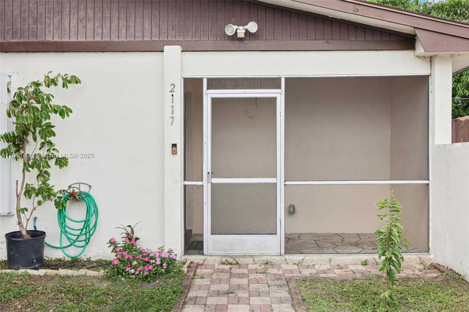 Small Image of 2117 EAST BOND DR #1, West Palm Beach Number 7