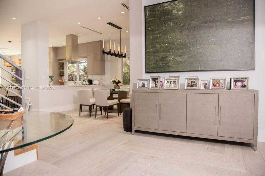 Small Image of 4819 UNIVERSITY DR #4819, Coral Gables Number 12