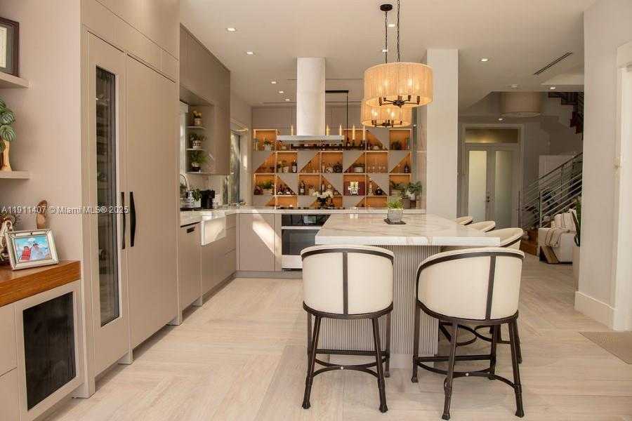 Small Image of 4819 UNIVERSITY DR #4819, Coral Gables Number 15