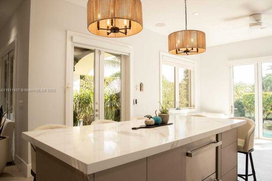 Small Image of 4819 UNIVERSITY DR #4819, Coral Gables Number 16