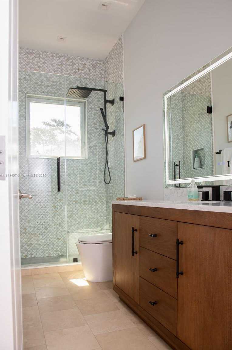 Small Image of 4819 UNIVERSITY DR #4819, Coral Gables Number 42