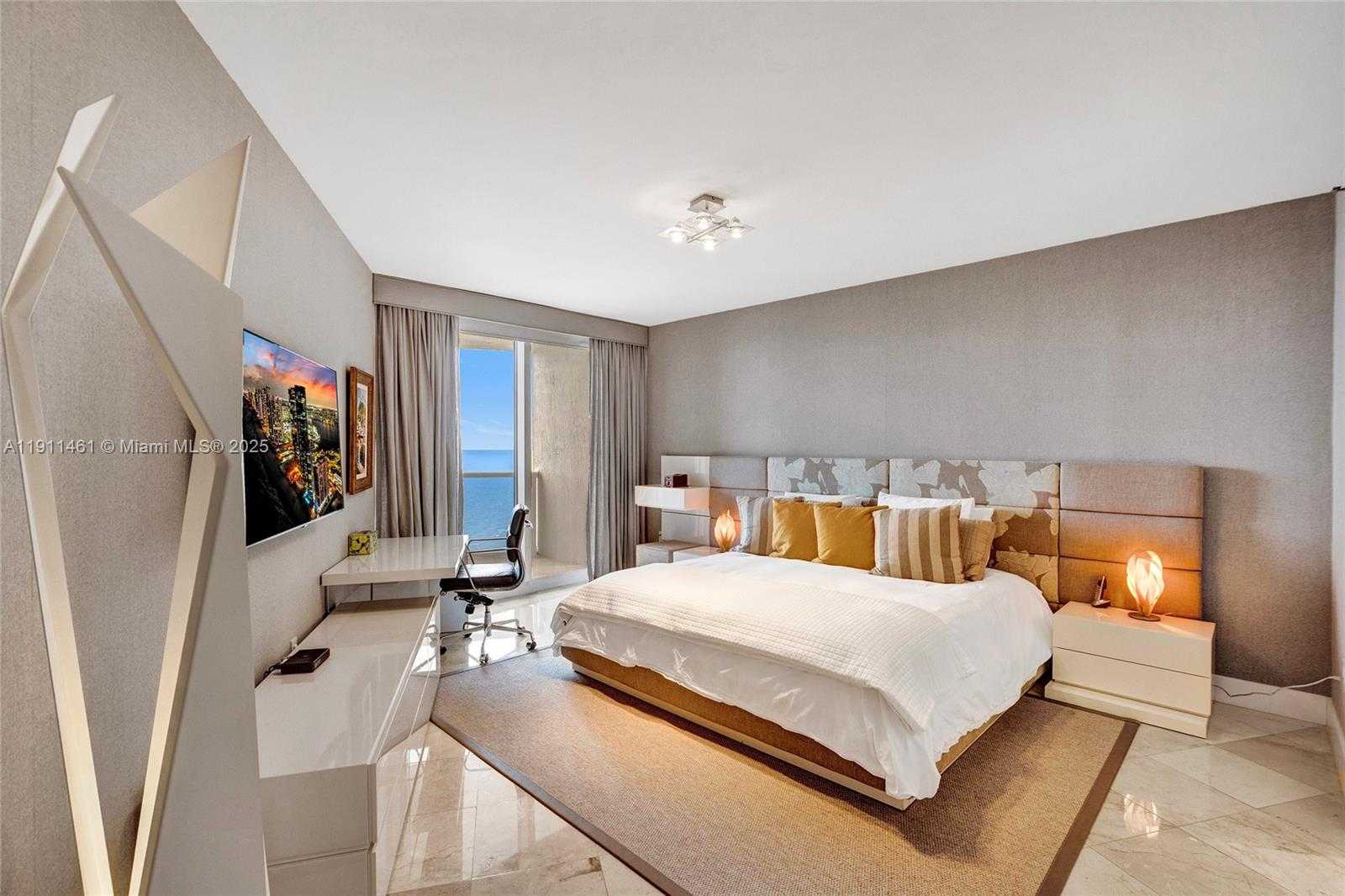 Imagen de Pequeño Objeto