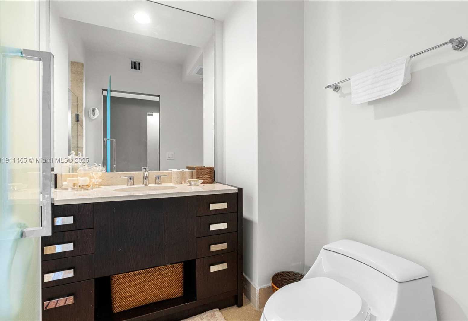 Small Image of 18201 COLLINS AVE #709, Sunny Isles Beach Number 25