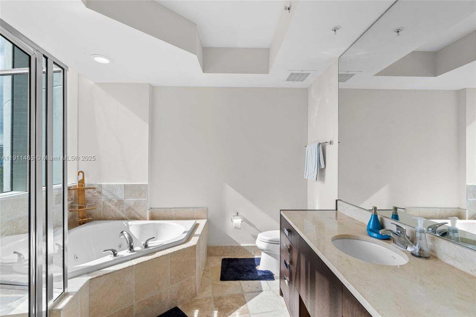 Small Image of 18201 COLLINS AVE #709, Sunny Isles Beach Number 31