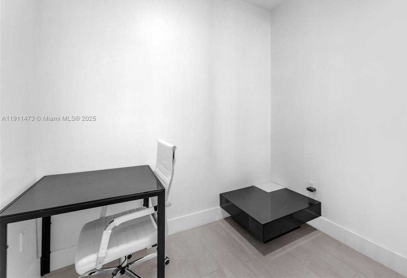 Small Image of 488 NORTH EAST 18TH ST #4311, Miami Number 24