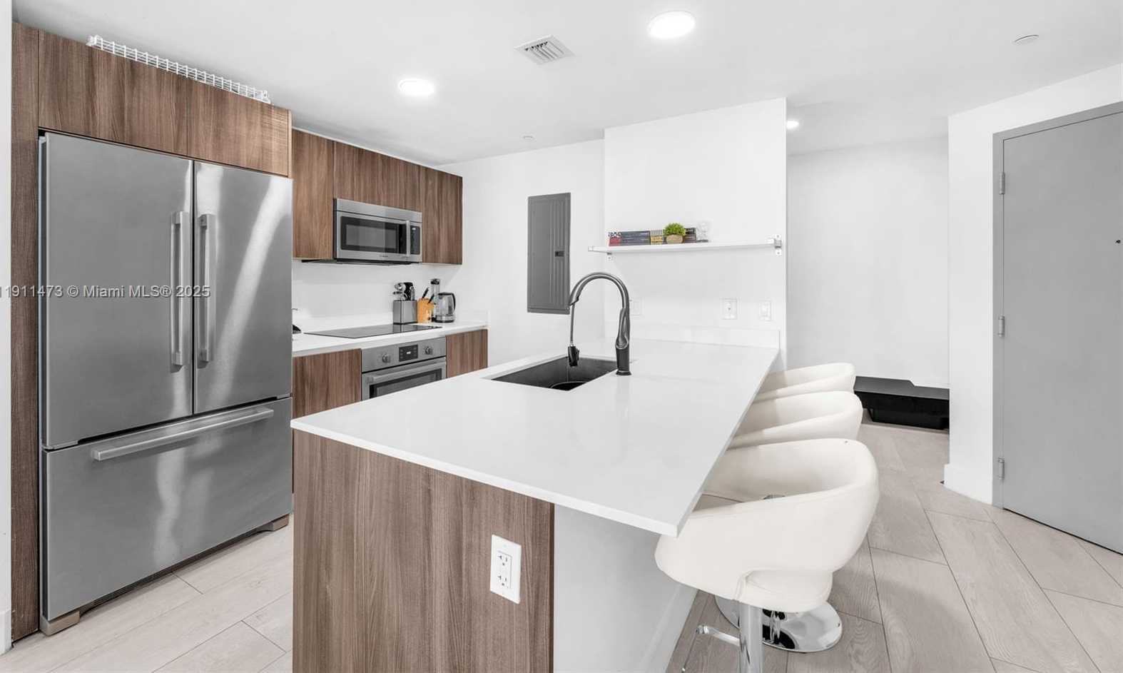 Small Image of 488 NORTH EAST 18TH ST #4311, Miami Number 6