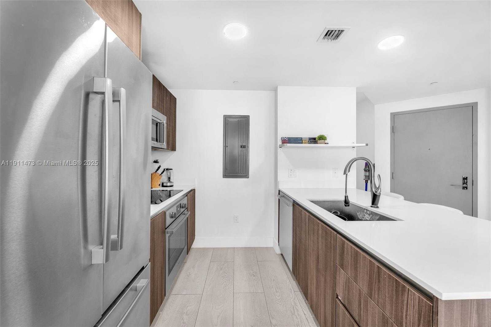 Small Image of 488 NORTH EAST 18TH ST #4311, Miami Number 8