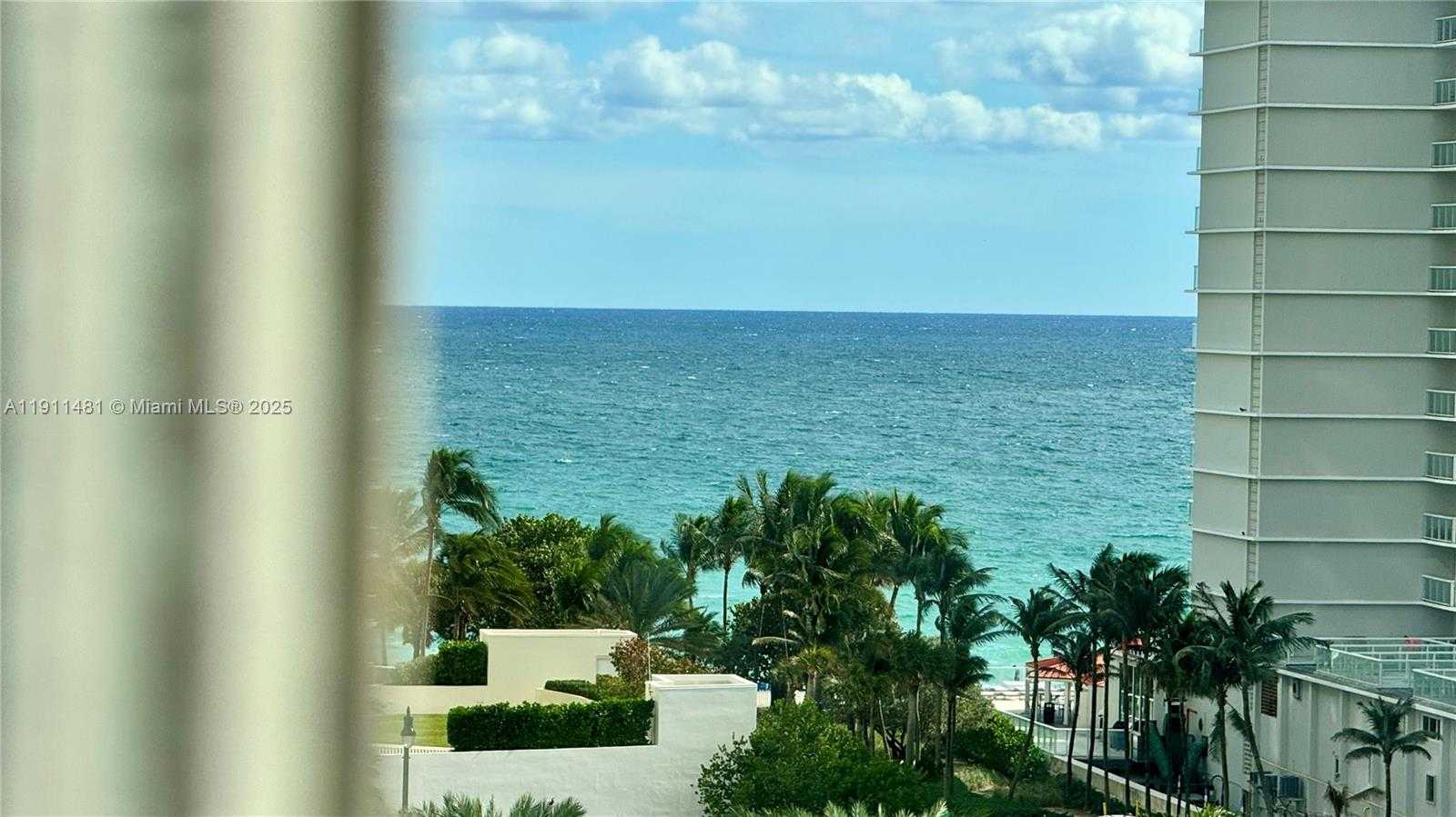 Imagen de Pequeño Objeto