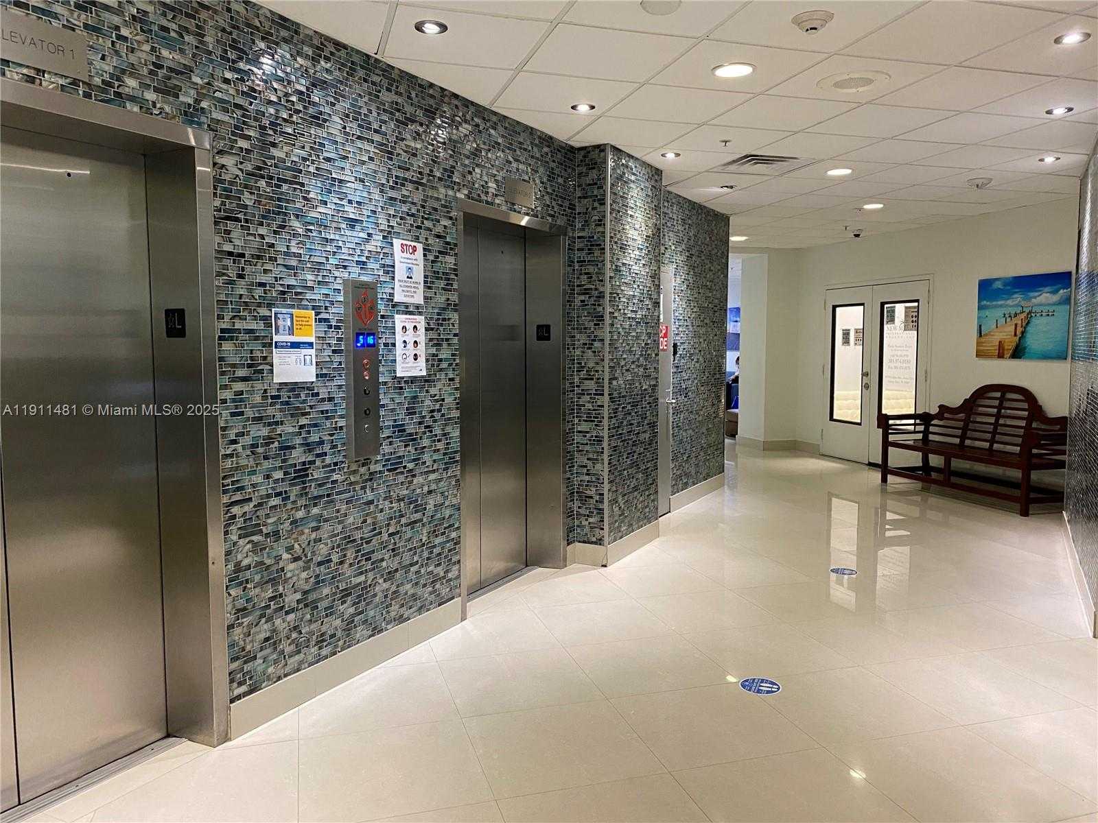 Imagen de Pequeño Objeto