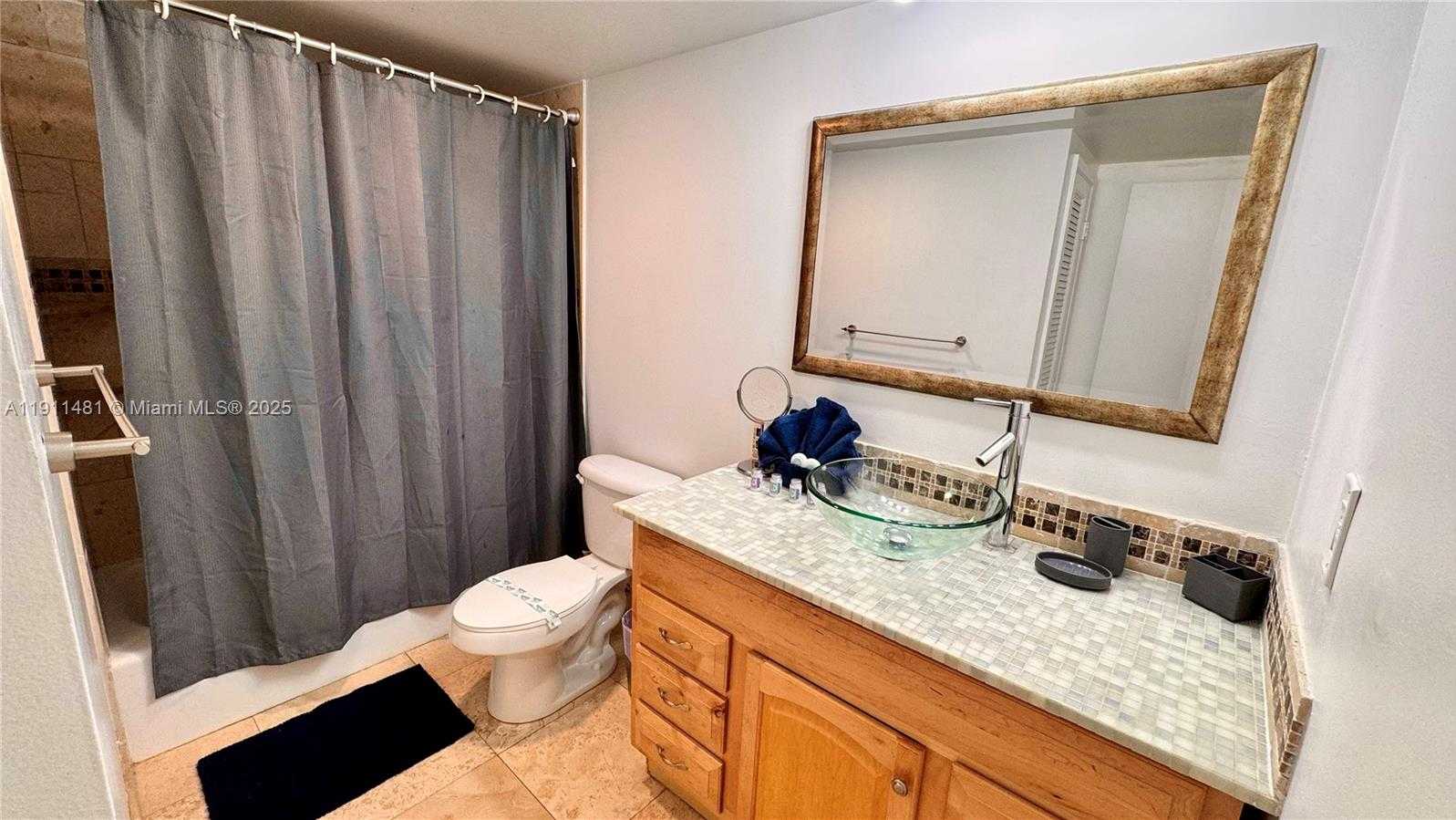 Imagen de Pequeño Objeto