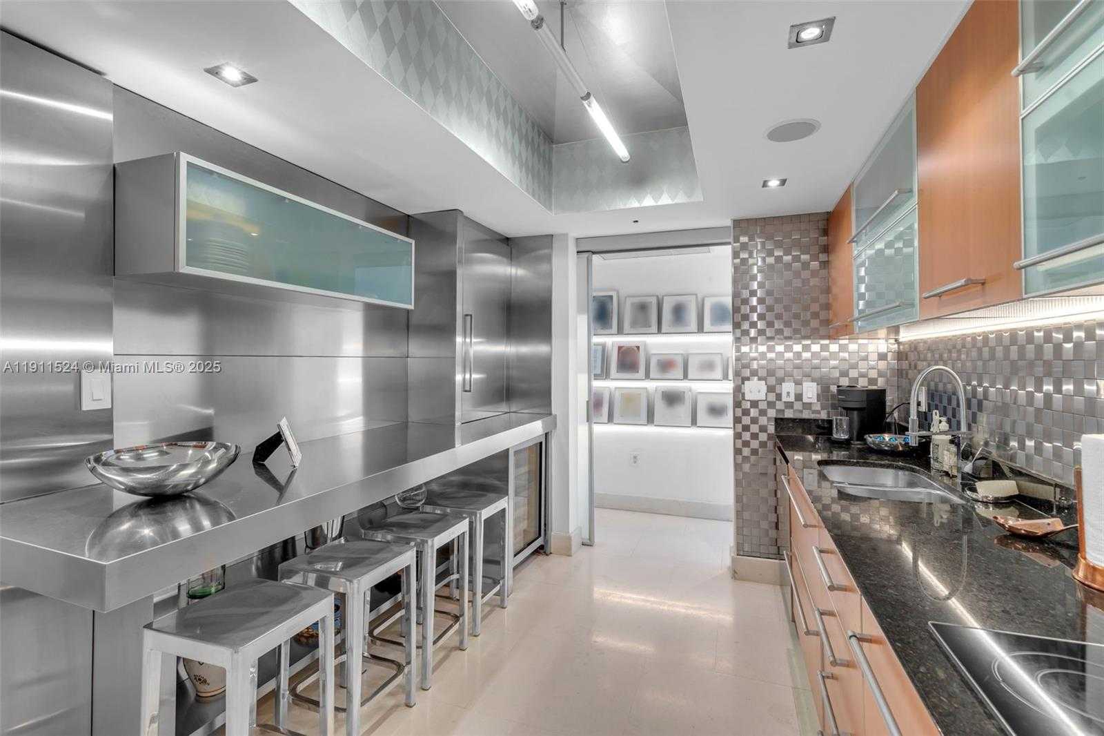 Small Image of 400 ALTON RD #706, Miami Beach Number 13