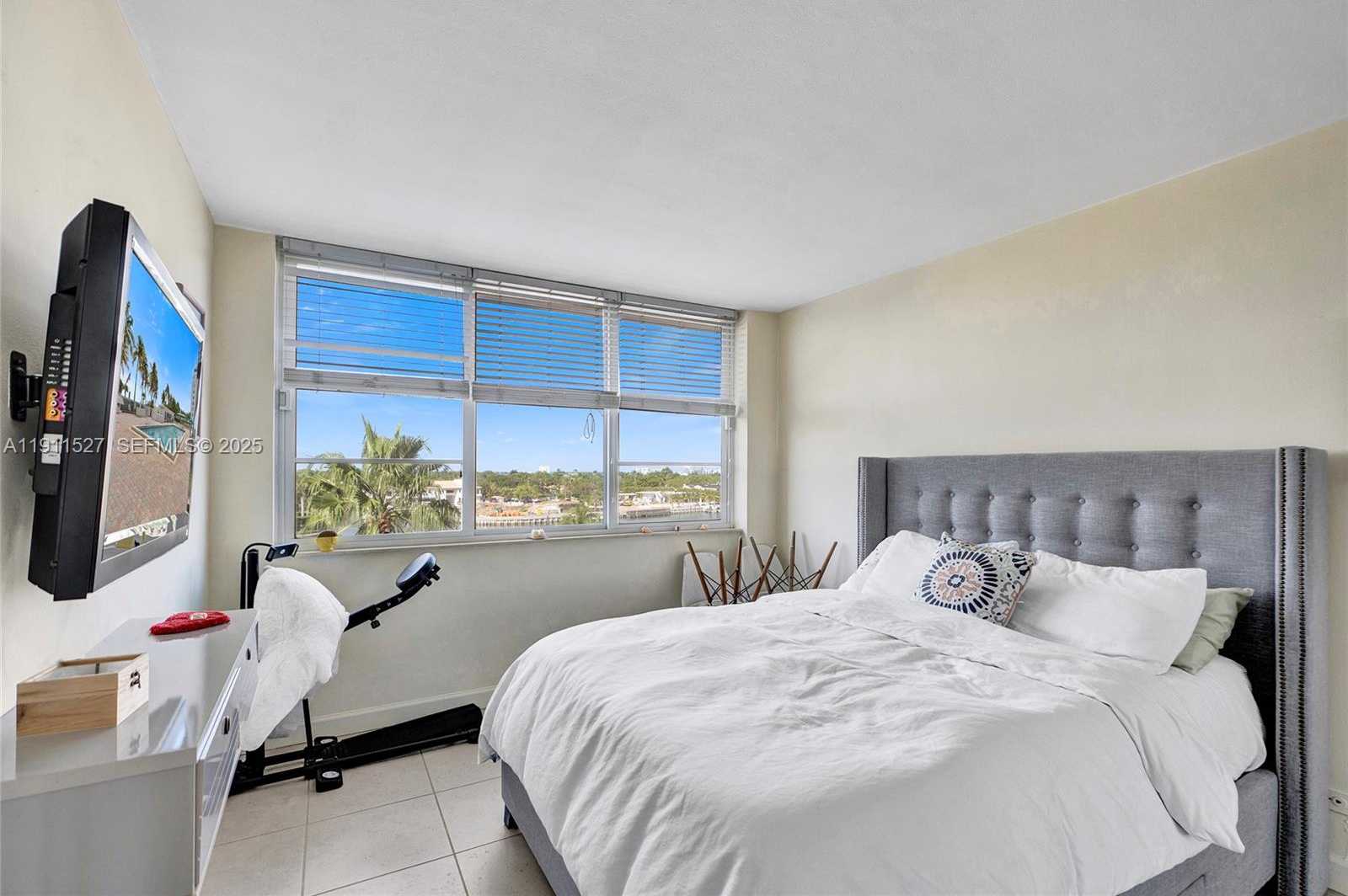 Small Image of 5005 COLLINS AVE #608, Miami Beach Number 26