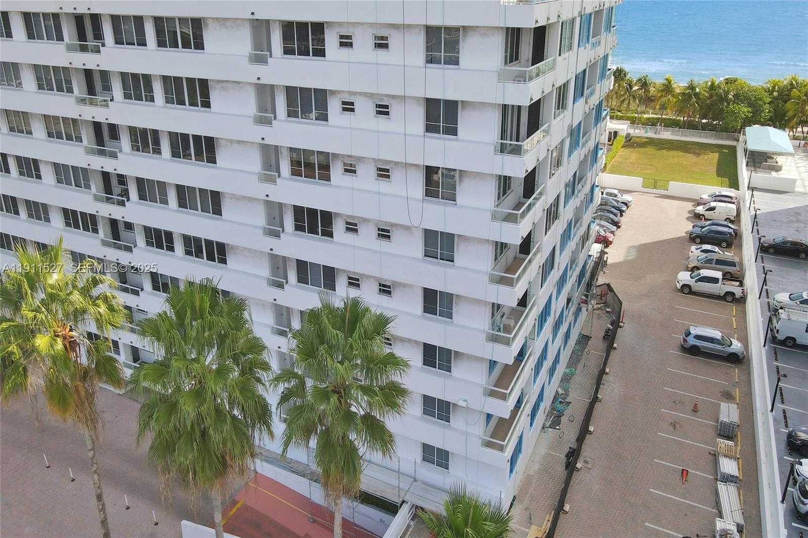 Small Image of 5005 COLLINS AVE #608, Miami Beach Number 44