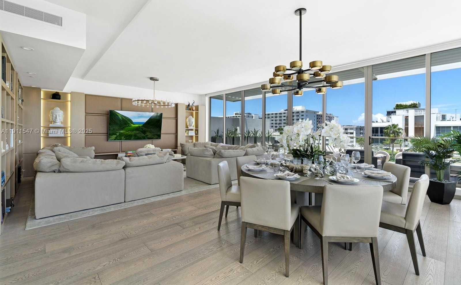 Small Image of 300 COLLINS AVE #PH3, Miami Beach Number 10