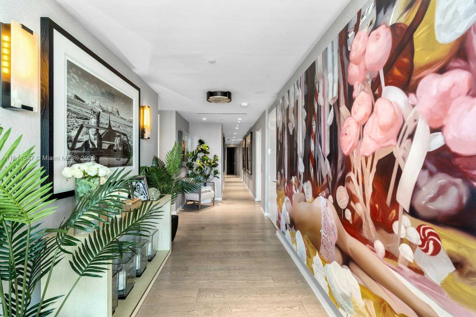 Small Image of 300 COLLINS AVE #PH3, Miami Beach Number 20