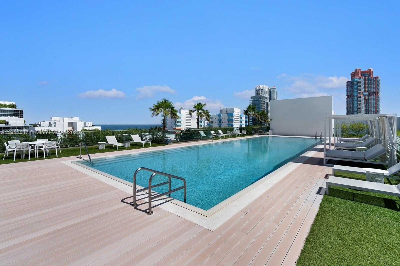Small Image of 300 COLLINS AVE #PH3, Miami Beach Number 46