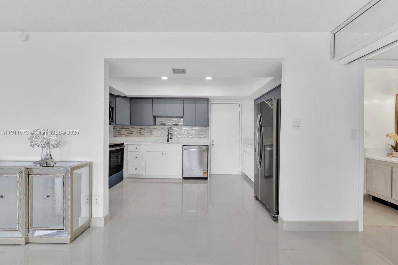 Small Image of 17720 NORTH BAY RD #803, Sunny Isles Beach Number 11