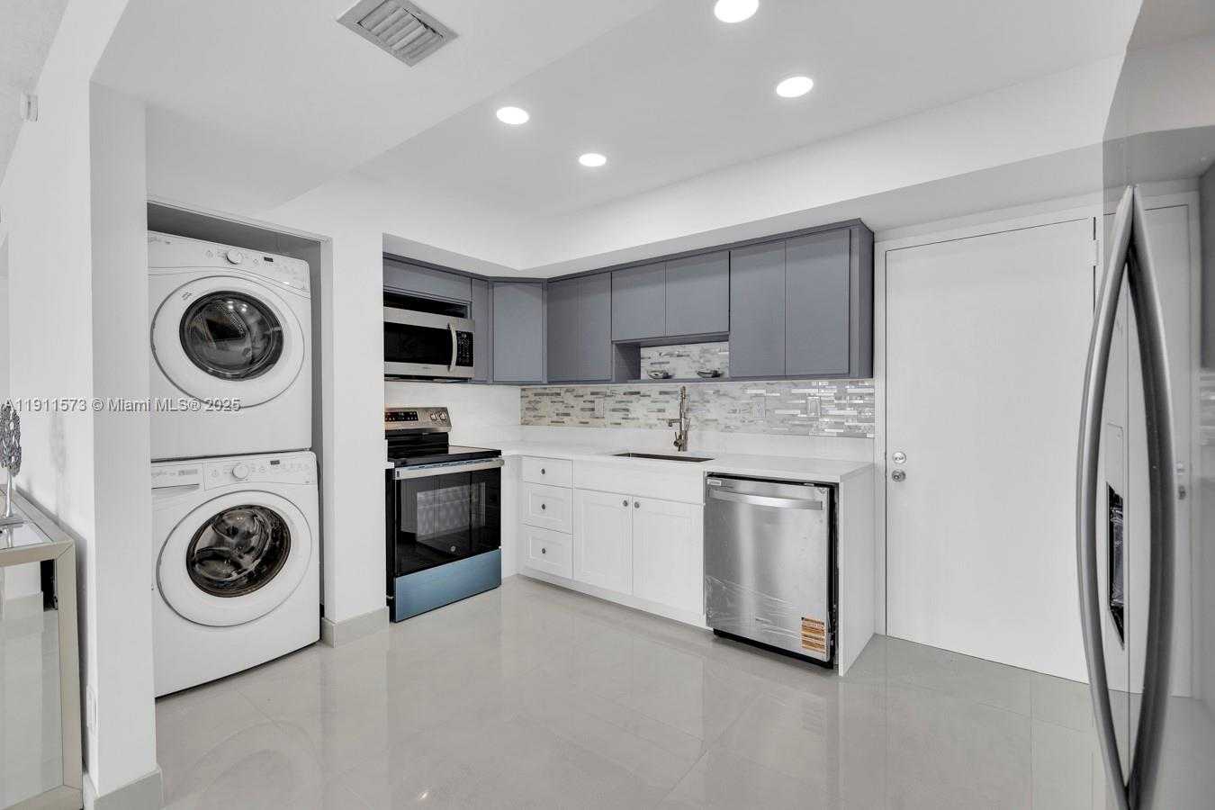 Small Image of 17720 NORTH BAY RD #803, Sunny Isles Beach Number 12