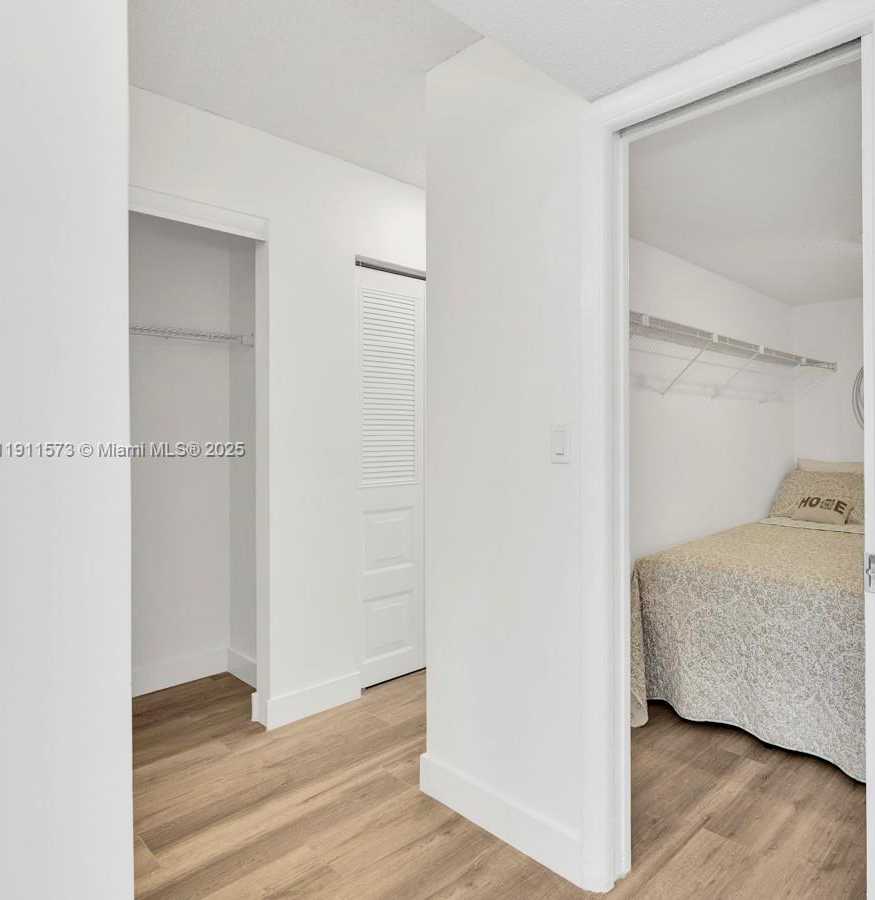 Small Image of 17720 NORTH BAY RD #803, Sunny Isles Beach Number 14