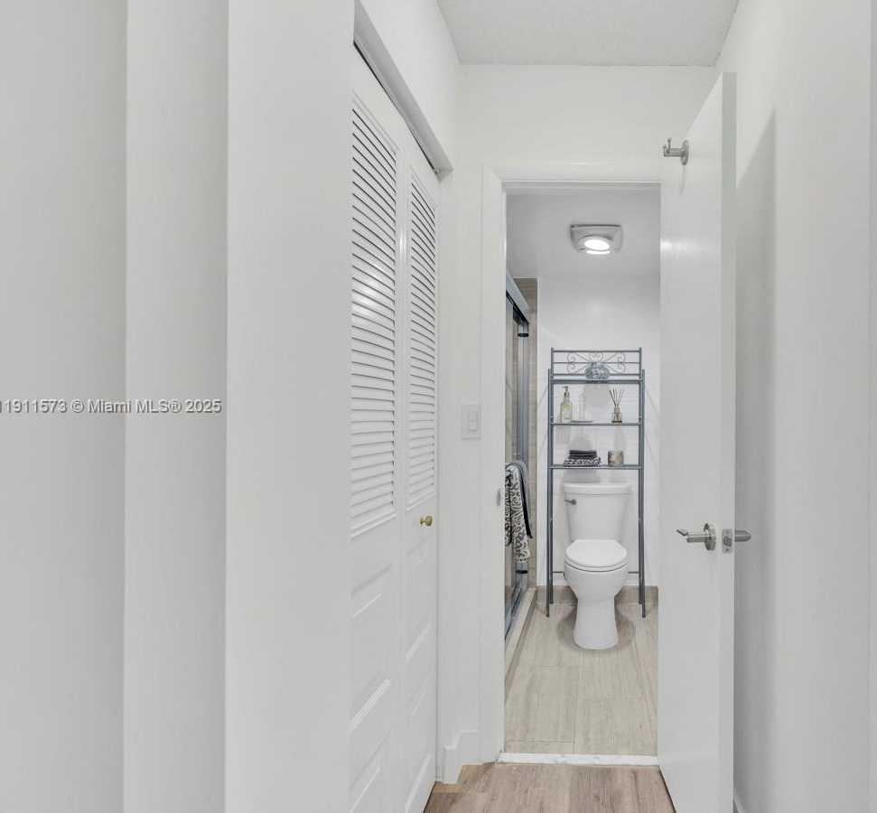 Small Image of 17720 NORTH BAY RD #803, Sunny Isles Beach Number 18