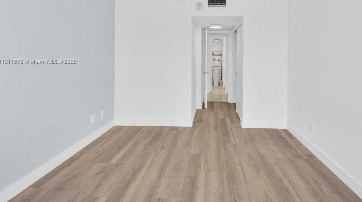 Small Image of 17720 NORTH BAY RD #803, Sunny Isles Beach Number 25