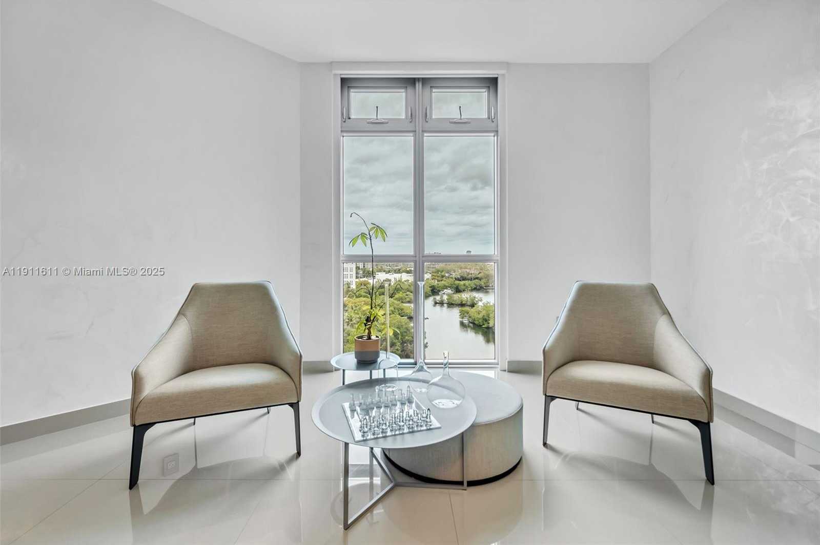 Small Image of 17301 BISCAYNE BLVD #910, North Miami Beach Number 27