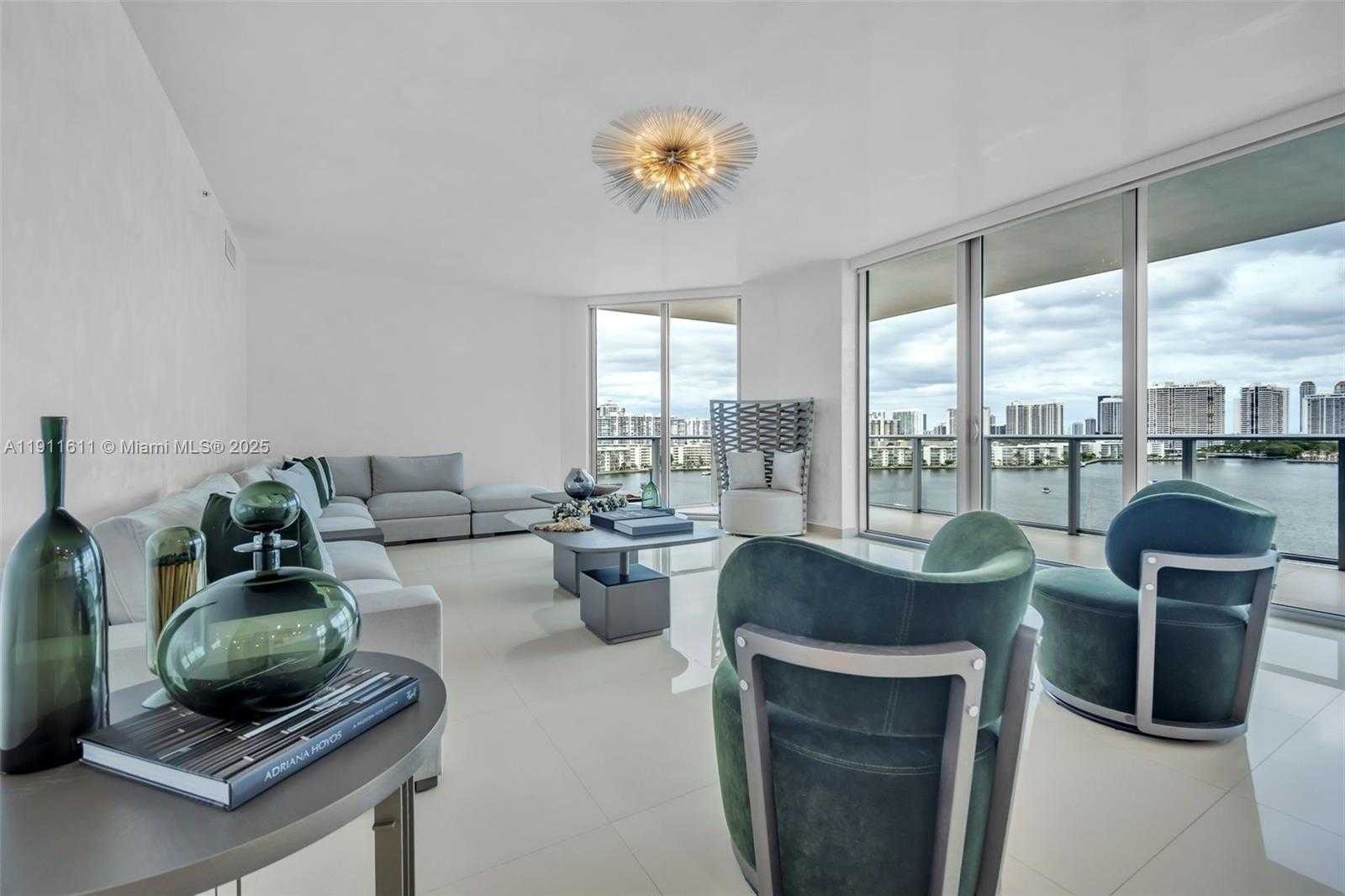 Small Image of 17301 BISCAYNE BLVD #910, North Miami Beach Number 9