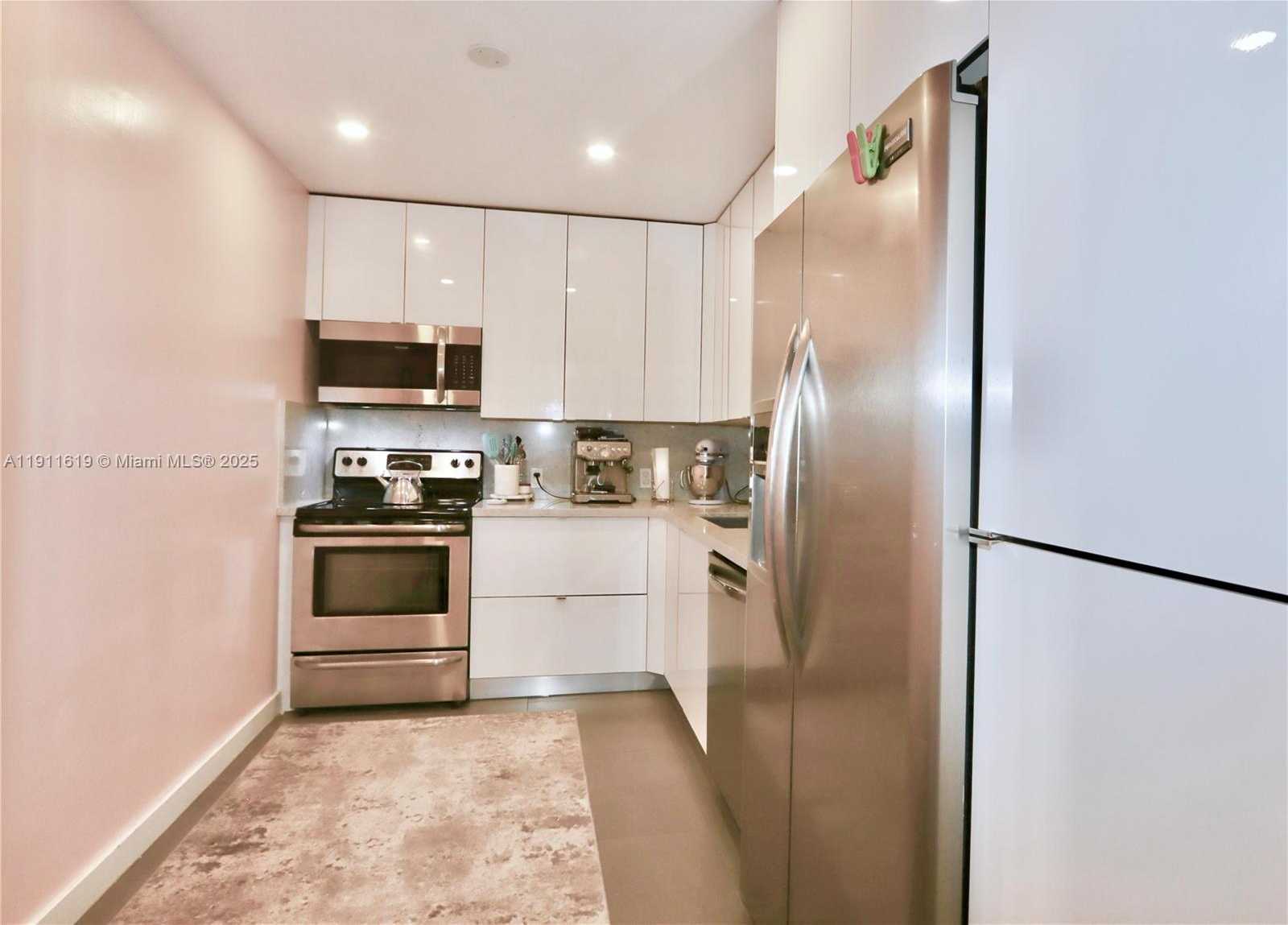 Small Image of 20379 WEST COUNTRY CLUB DR #836, Aventura Number 15