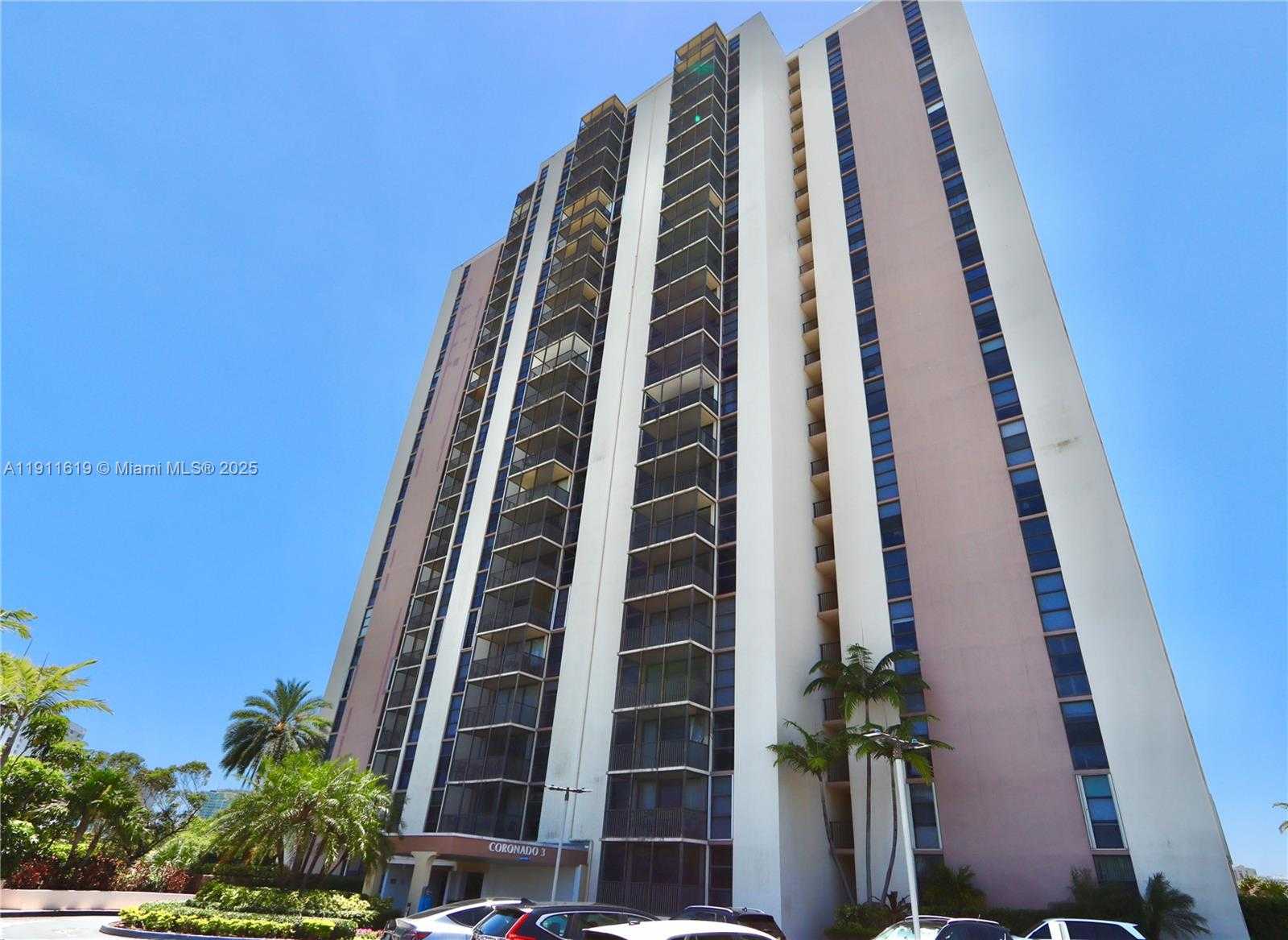 Small Image of 20379 WEST COUNTRY CLUB DR #836, Aventura Number 25