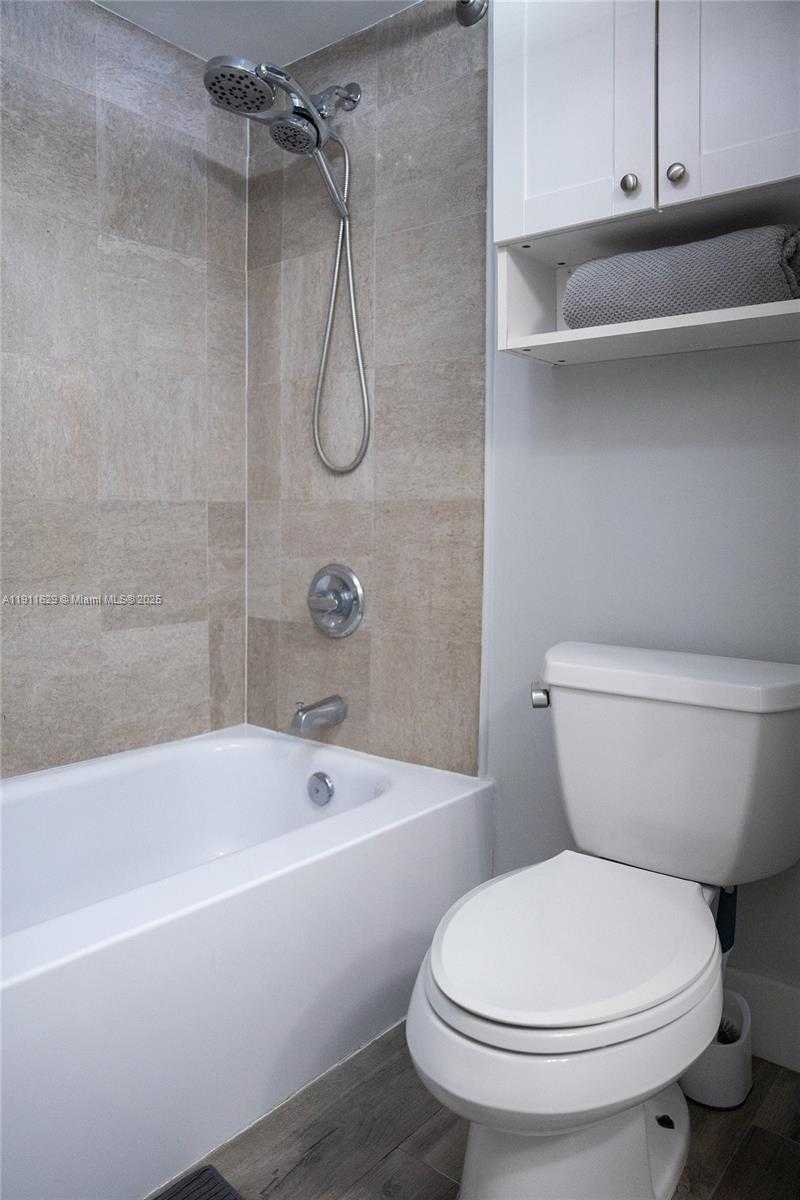 Small Image of 1600 SOUTH OCEAN DR #17D, Hollywood Number 12