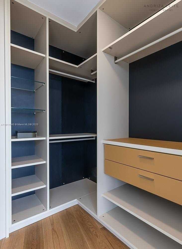 Imagen de Pequeño Objeto