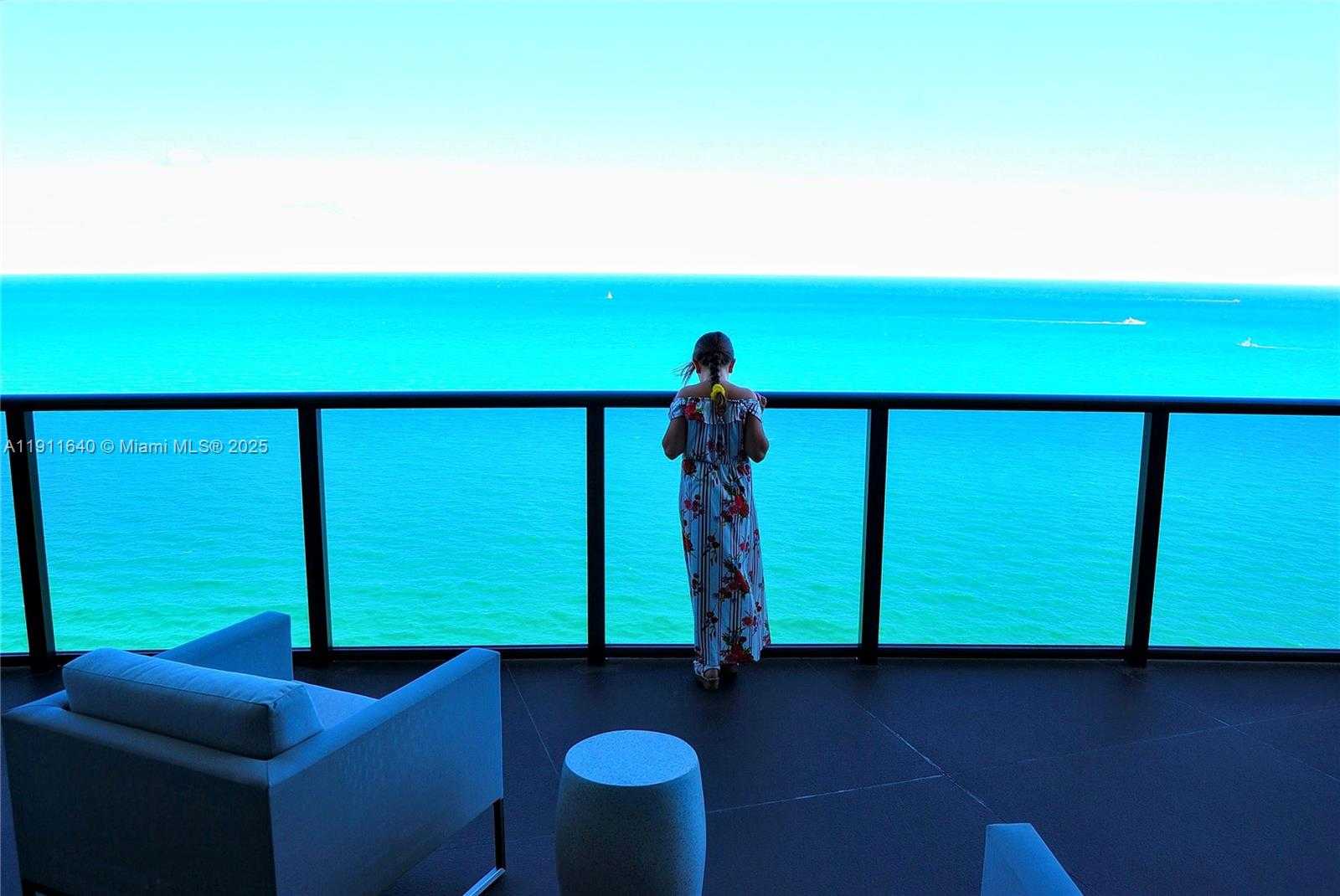 Imagen de Pequeño Objeto