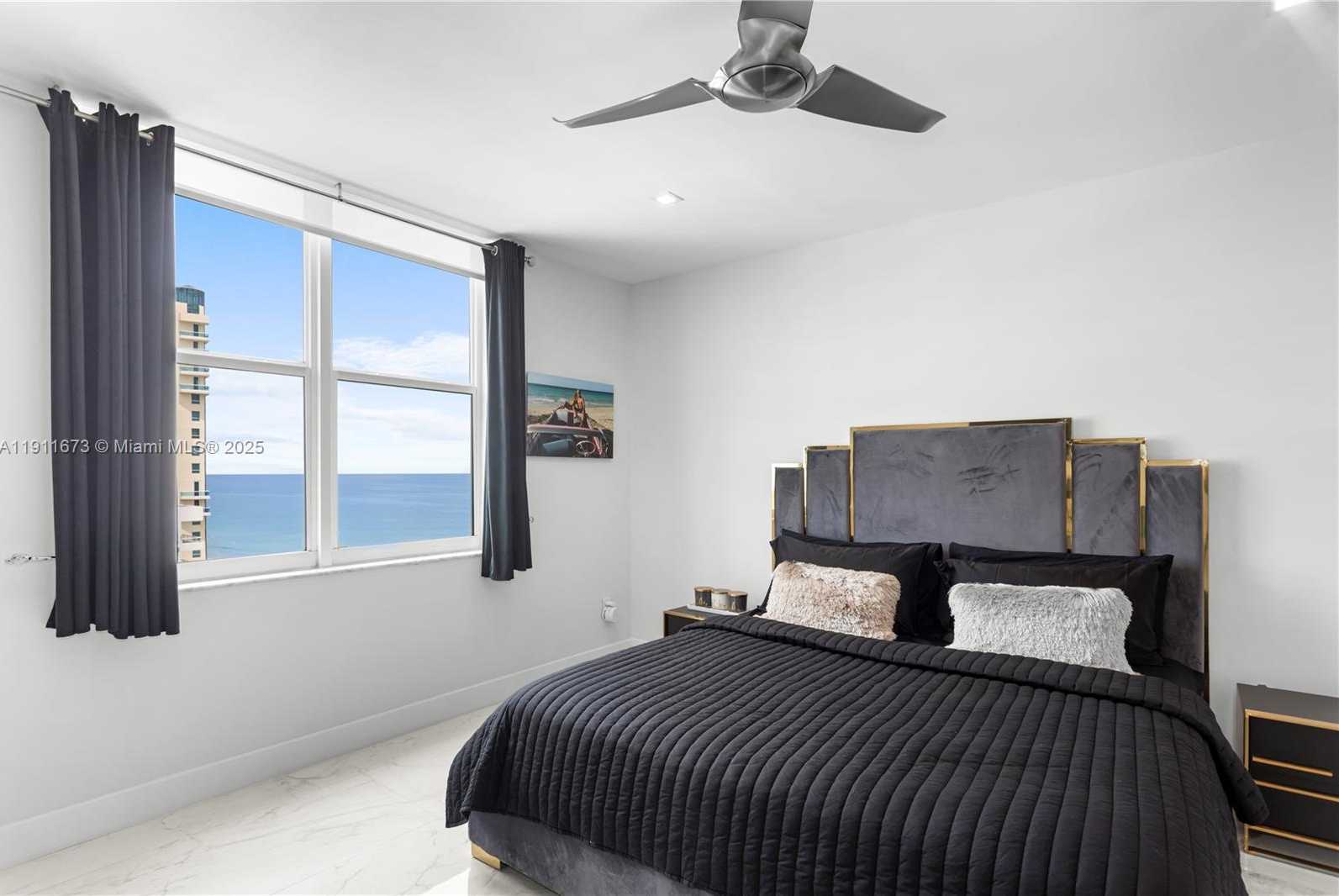 Small Image of 5001 COLLINS AVE #PH-1, Miami Beach Number 22