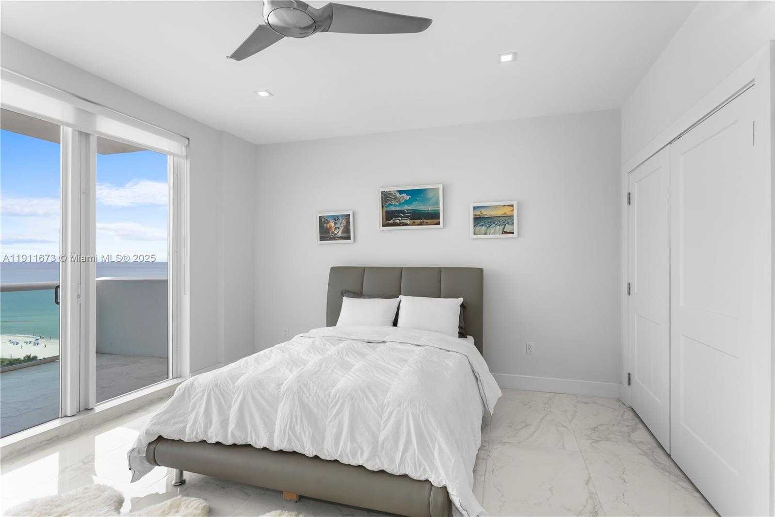 Small Image of 5001 COLLINS AVE #PH-1, Miami Beach Number 29