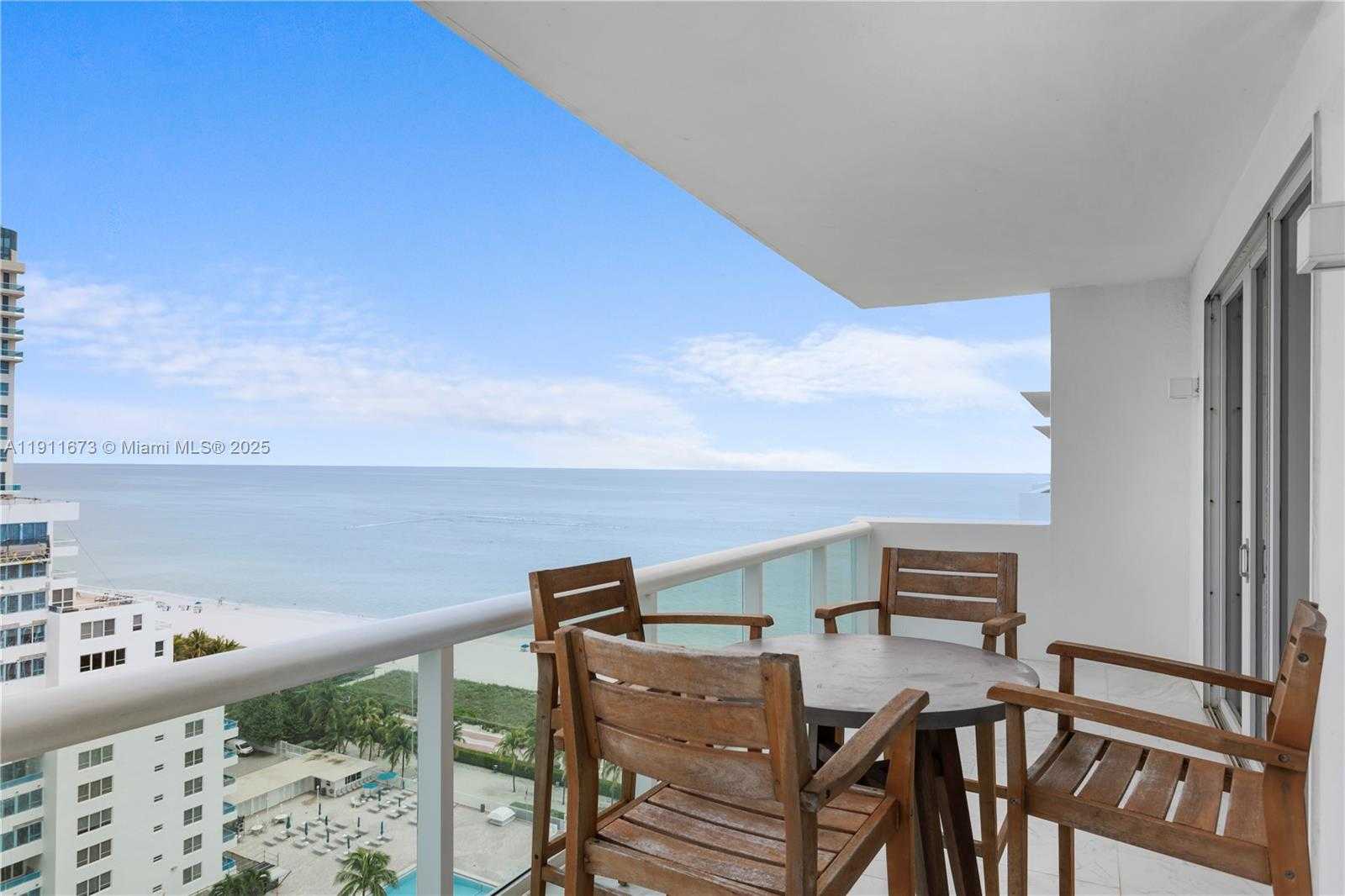 Small Image of 5001 COLLINS AVE #PH-1, Miami Beach Number 42