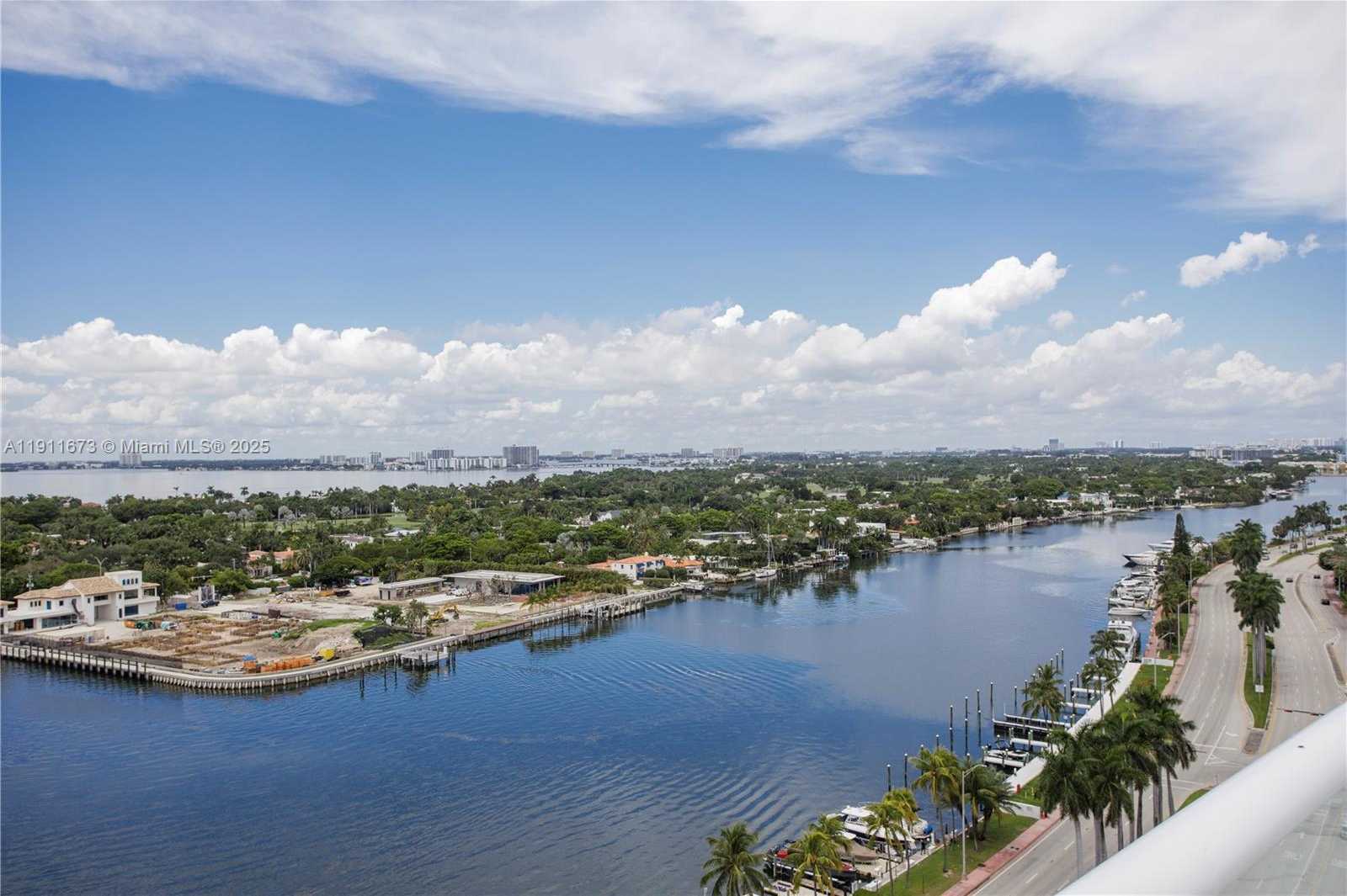 Small Image of 5001 COLLINS AVE #PH-1, Miami Beach Number 47