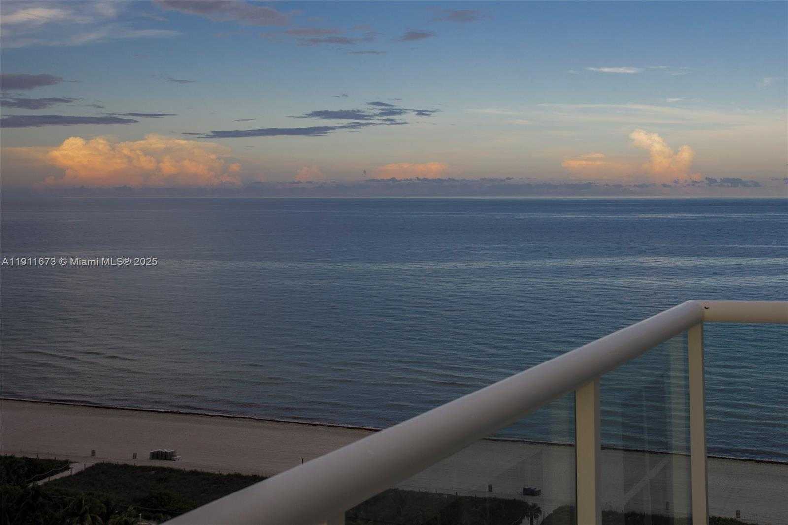Small Image of 5001 COLLINS AVE #PH-1, Miami Beach Number 50