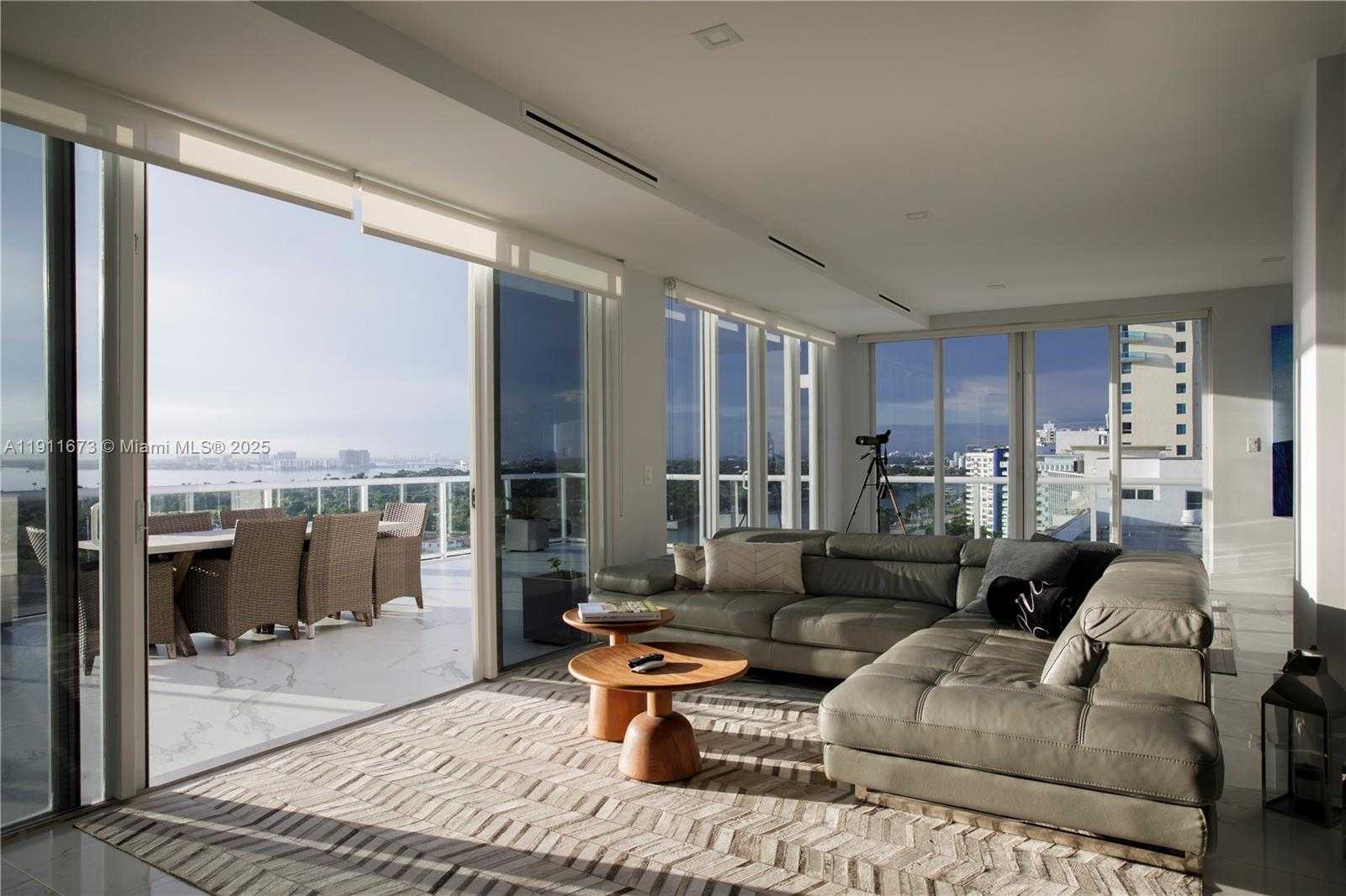 Small Image of 5001 COLLINS AVE #PH-1, Miami Beach Number 6