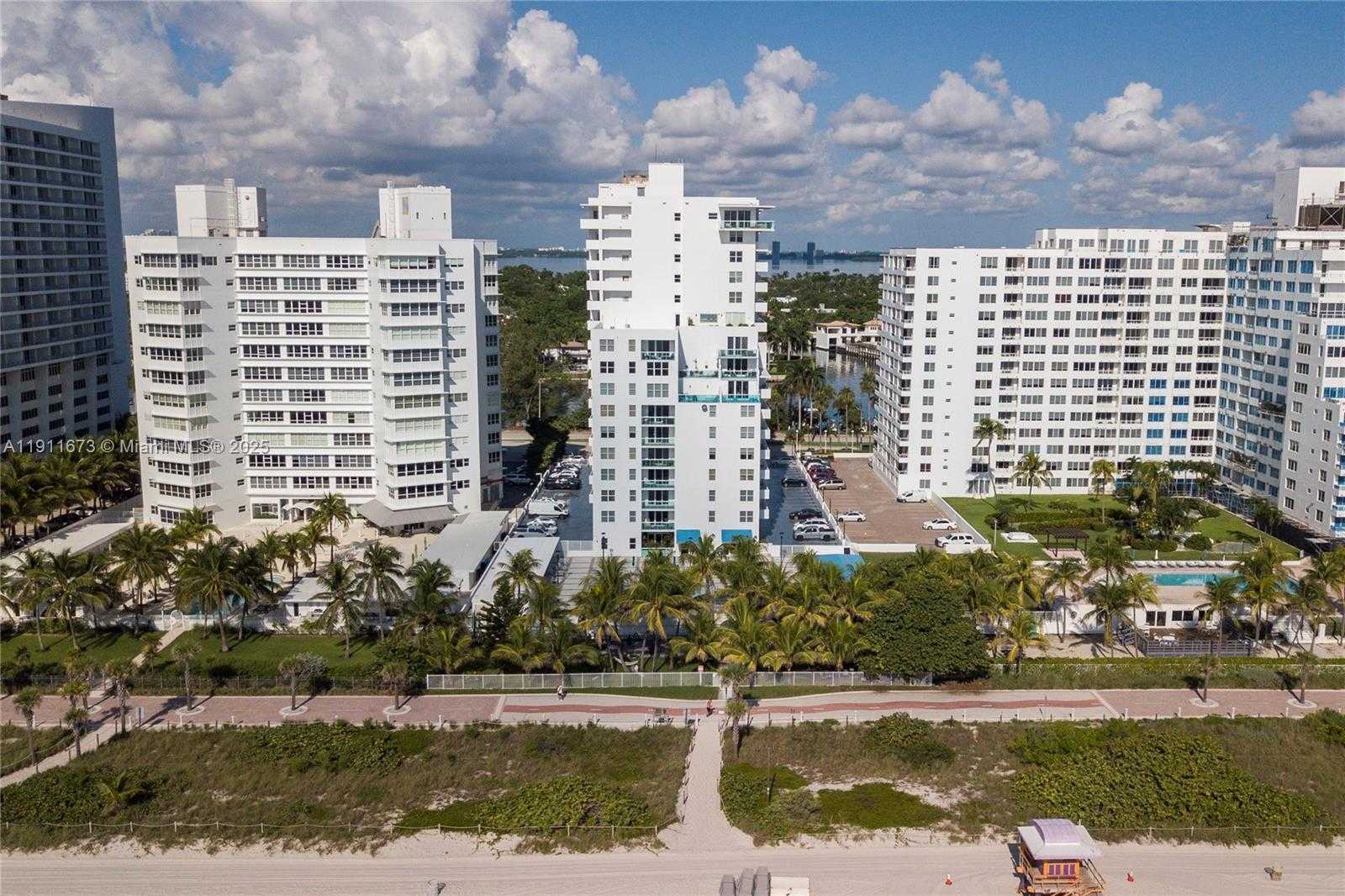 Small Image of 5001 COLLINS AVE #PH-1, Miami Beach Number 61