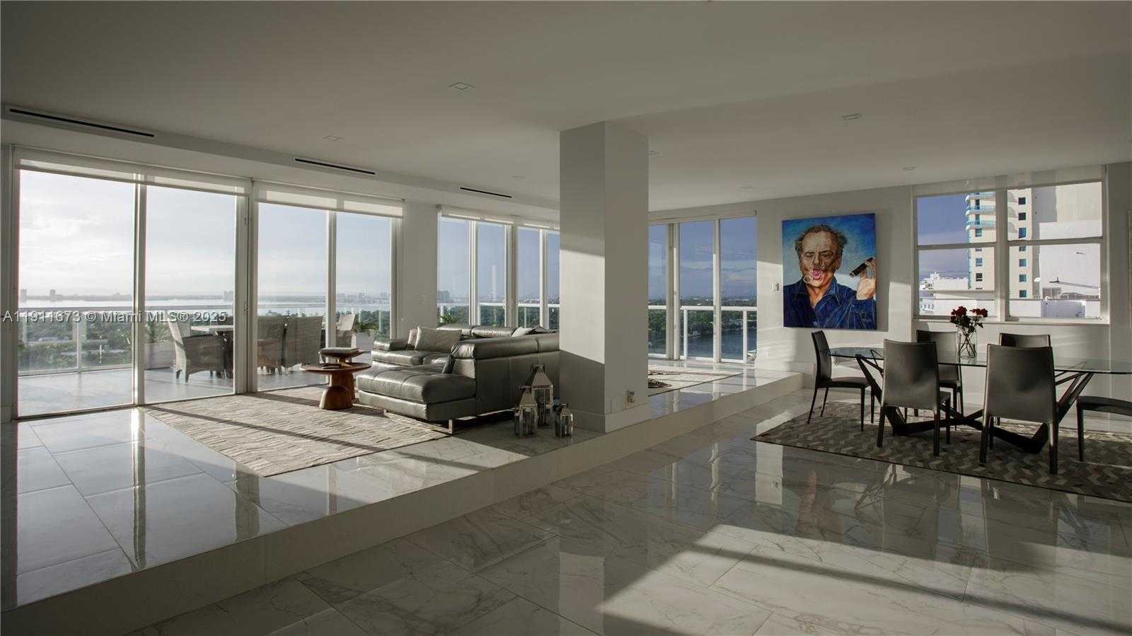 Small Image of 5001 COLLINS AVE #PH-1, Miami Beach Number 9