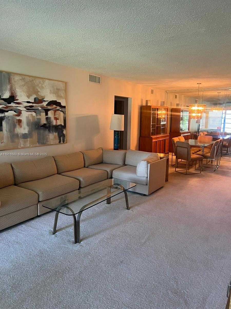 Small Image of 3102 PORTOFINO PT #M2, Coconut Creek Number 11