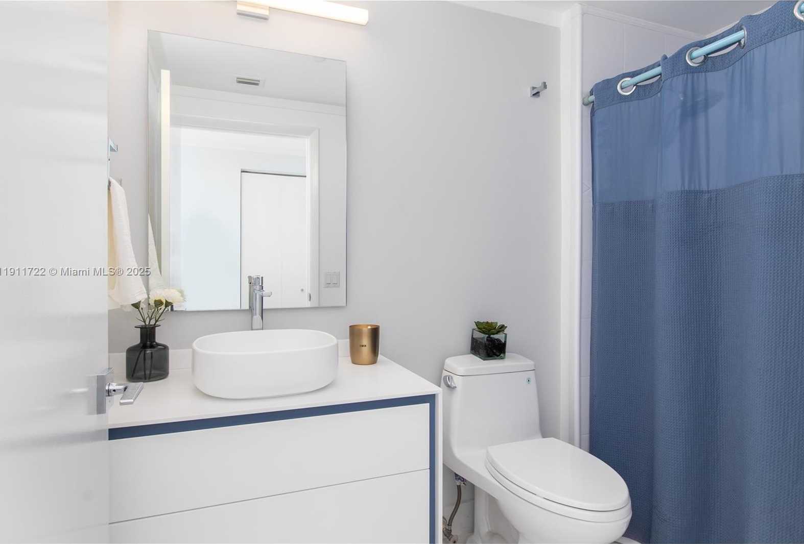 Small Image of 2475 BRICKELL AVE #1907, Miami Number 13