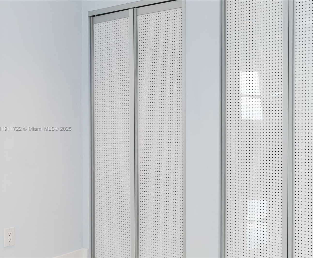 Small Image of 2475 BRICKELL AVE #1907, Miami Number 14