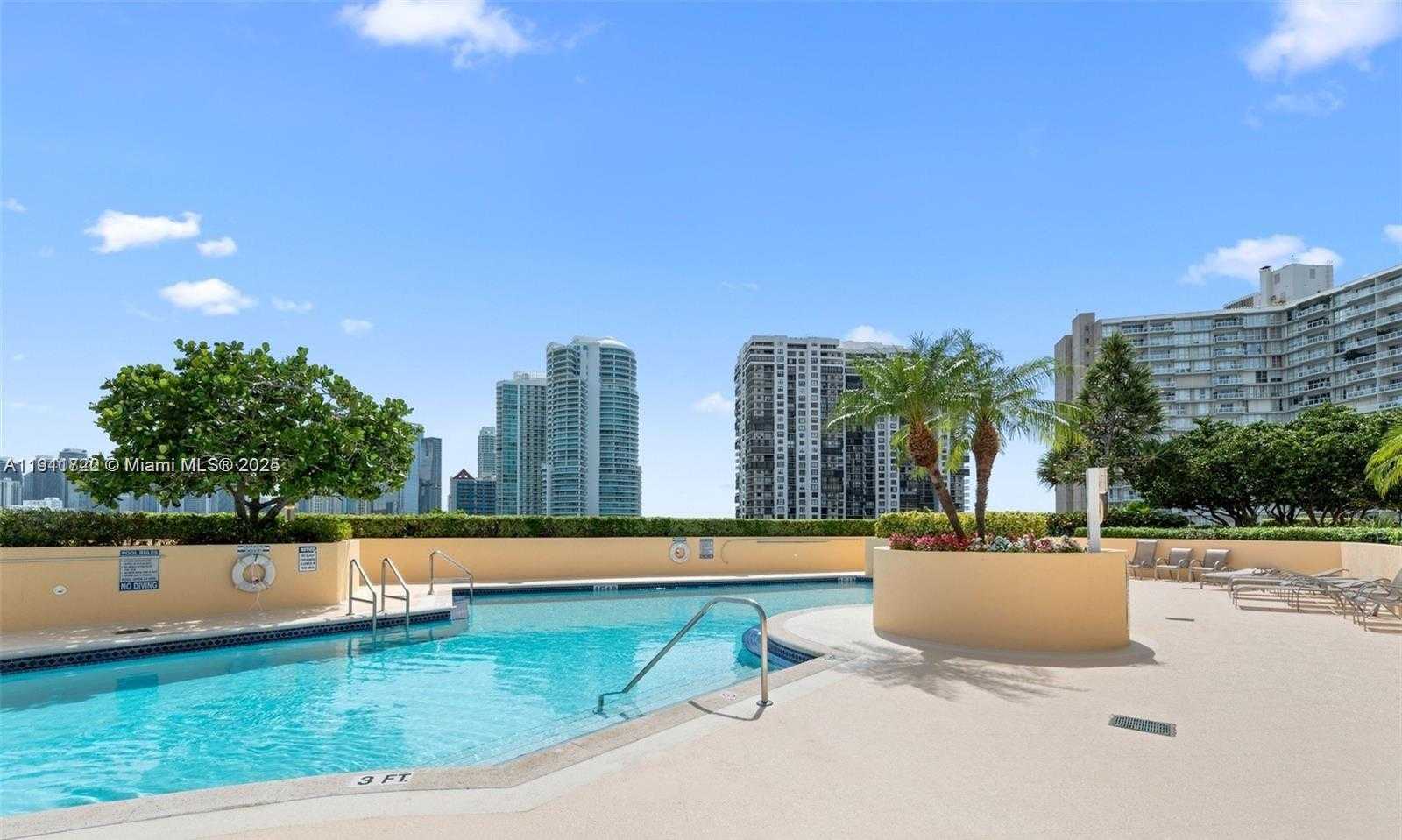 Small Image of 2475 BRICKELL AVE #1907, Miami Number 15