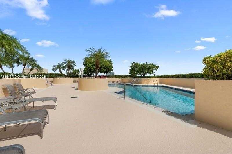 Small Image of 2475 BRICKELL AVE #1907, Miami Number 16