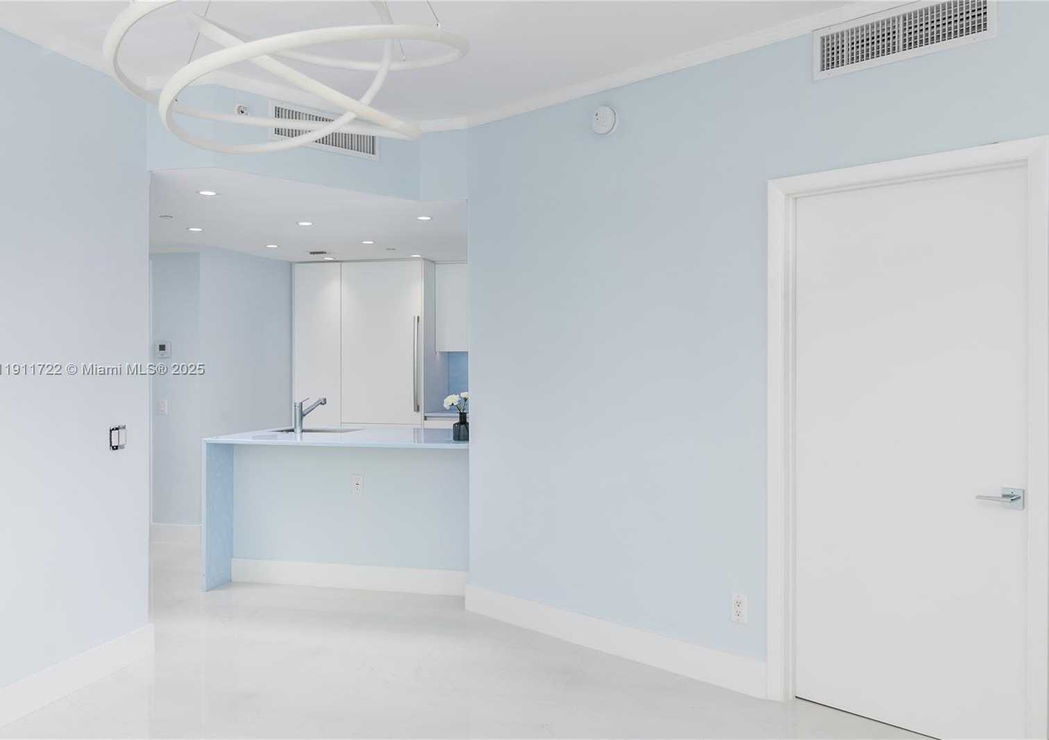 Small Image of 2475 BRICKELL AVE #1907, Miami Number 3