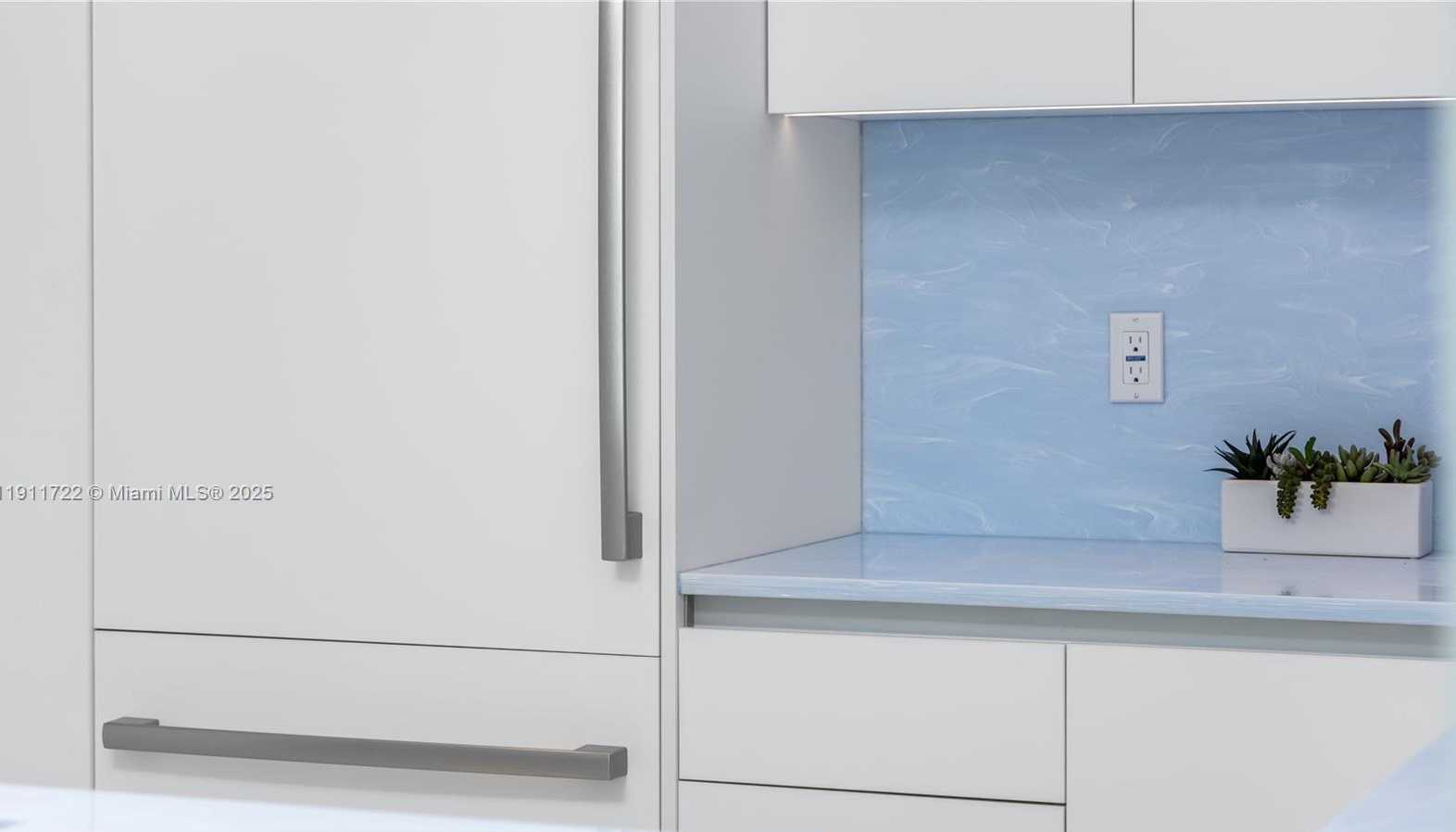 Small Image of 2475 BRICKELL AVE #1907, Miami Number 9