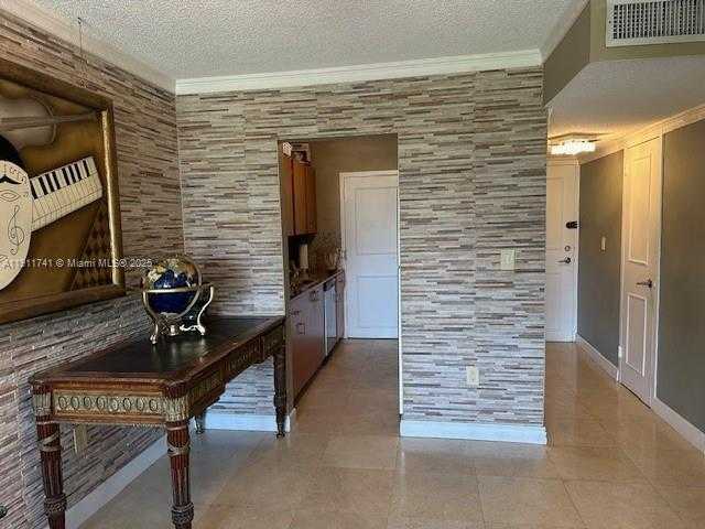 Small Image of 17800 ATLANTIC BLVD #PH6, Sunny Isles Beach Number 3
