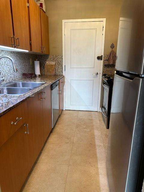 Small Image of 17800 ATLANTIC BLVD #PH6, Sunny Isles Beach Number 4